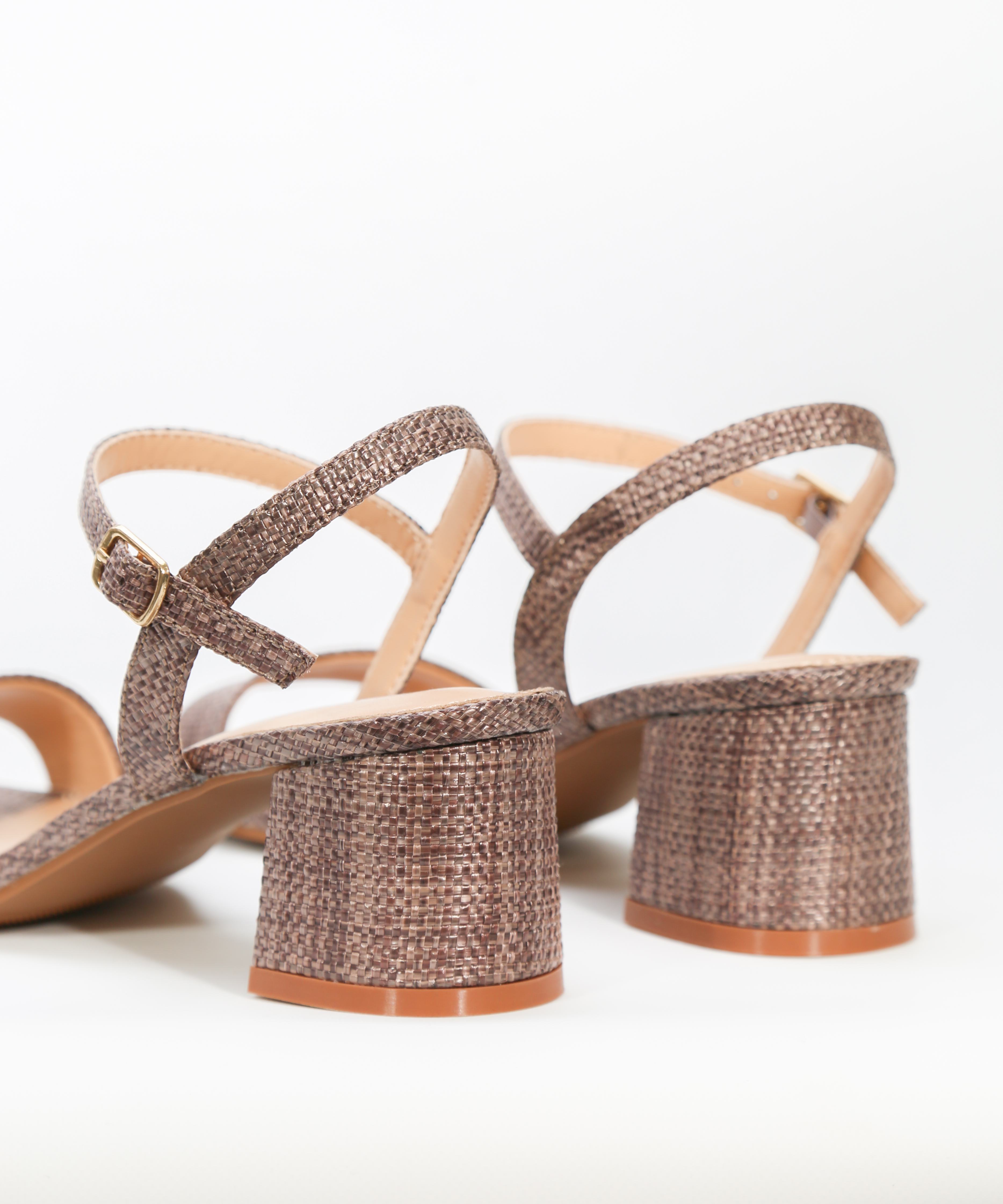 Sandalias tacón medio image number null